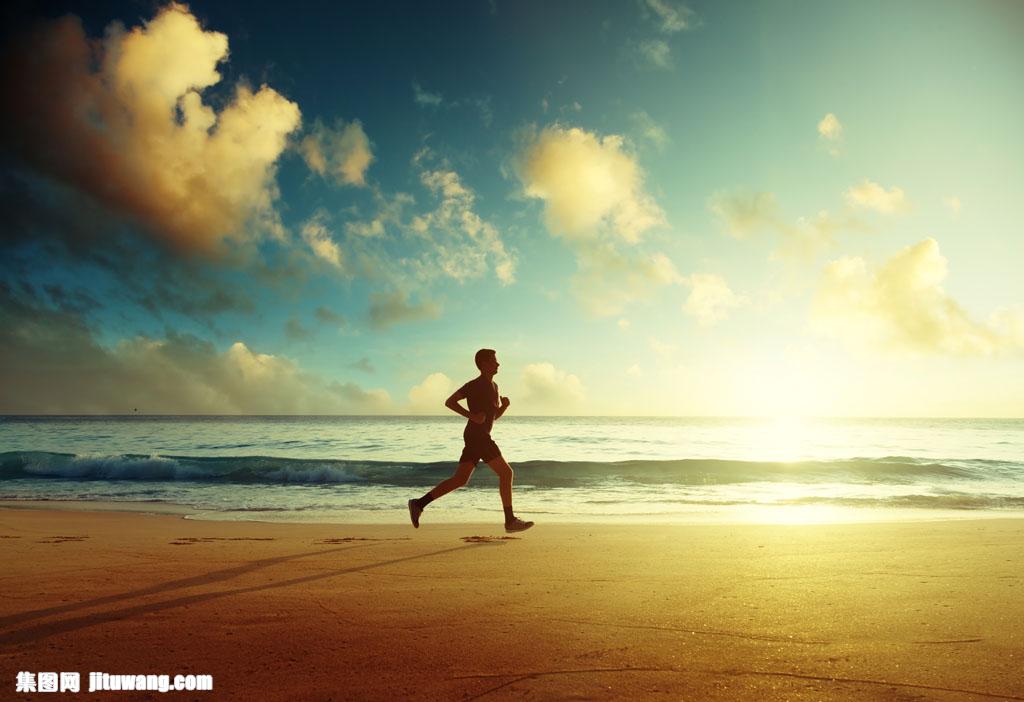 沙滩上跑步的男人图片素材下载(图片id:780160)_-海洋