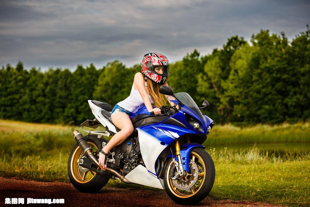 骑摩托车的女人 图片素材下载-体育运动-生活百科