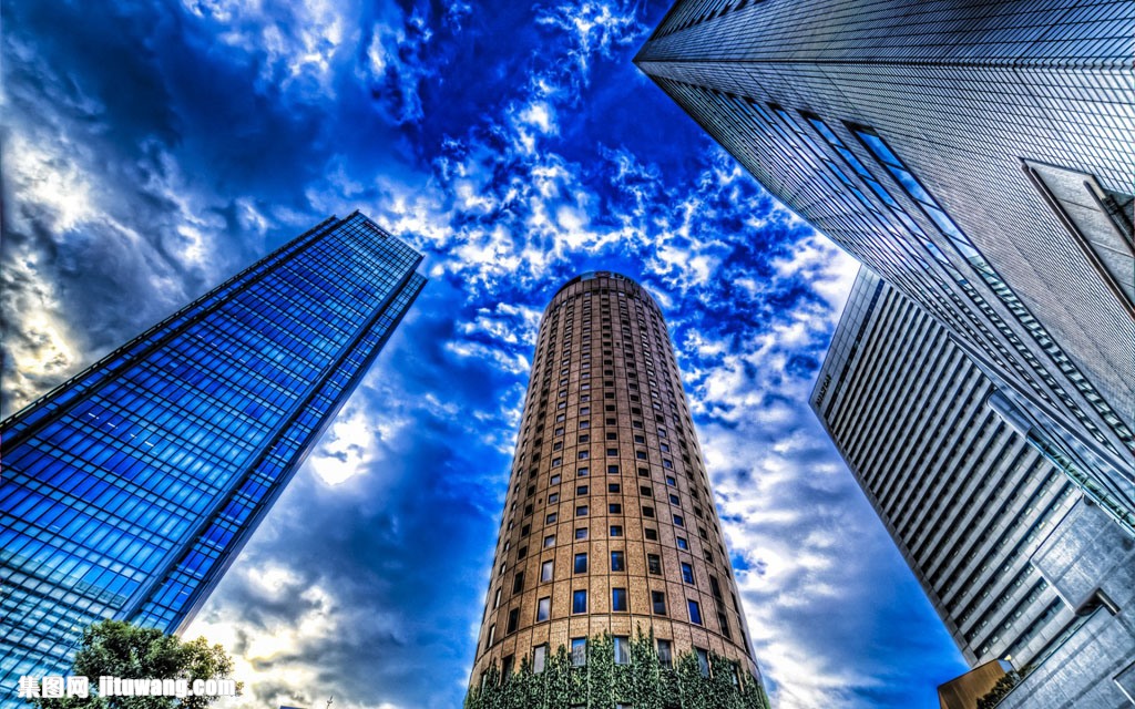 仰望的高楼大厦图片