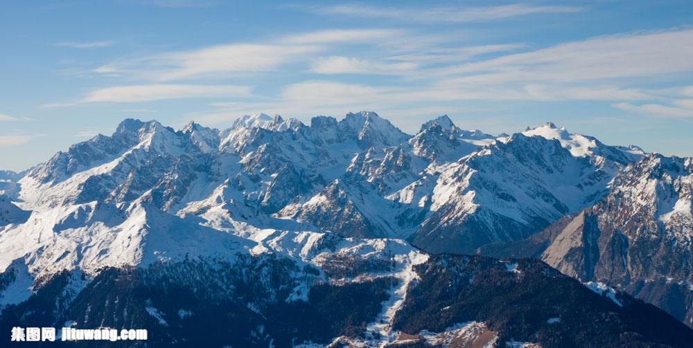 美麗雪山山脈風光