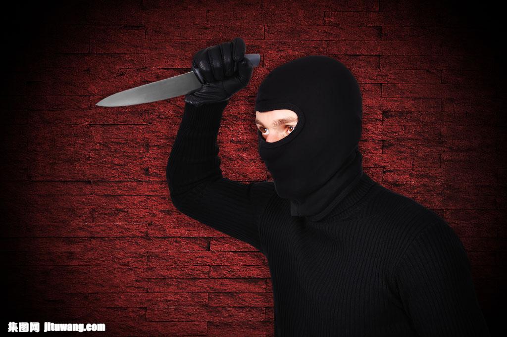 拿小刀的黑衣大盗 收藏 关键词:拿小刀的黑衣大盗图片下载,小刀,小偷