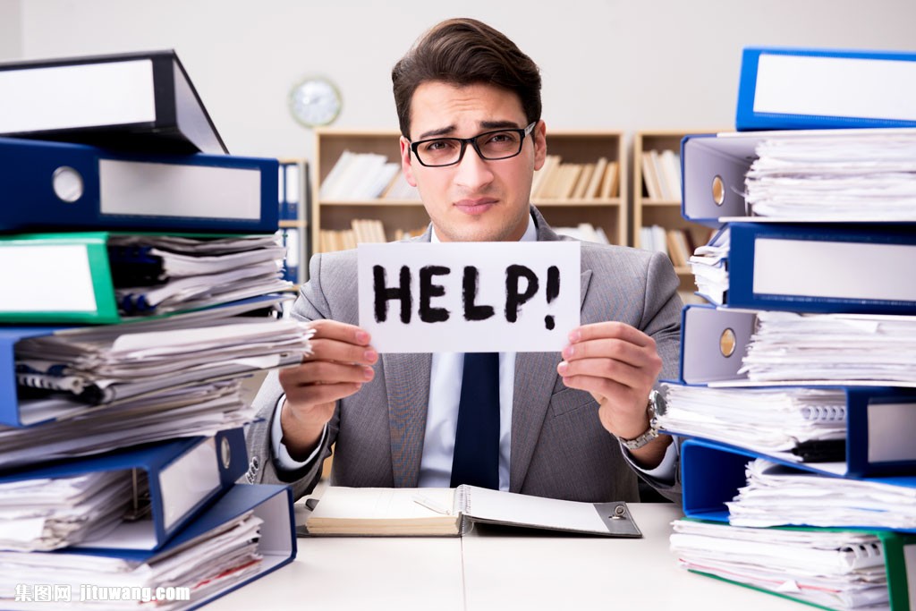 寻求帮助的男士