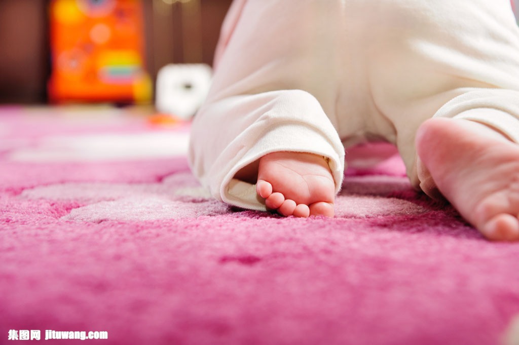 趴在地毯上的宝宝图片素材下载(图片id:844648)_-生活人物-图片素材_ 