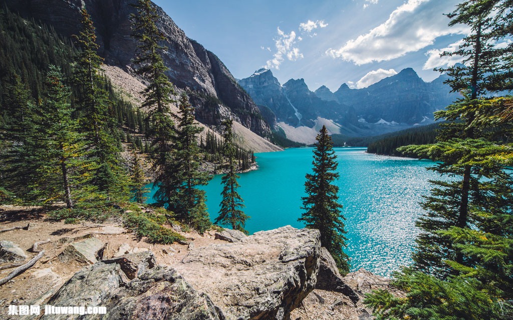 湖泊風景,湖面風景,山脈,樹林風景,美麗景色,風景壁紙,電腦壁紙,桌面