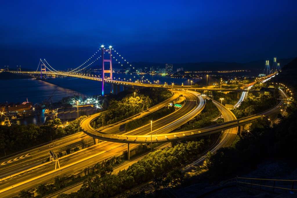 天桥高速公路城市夜景